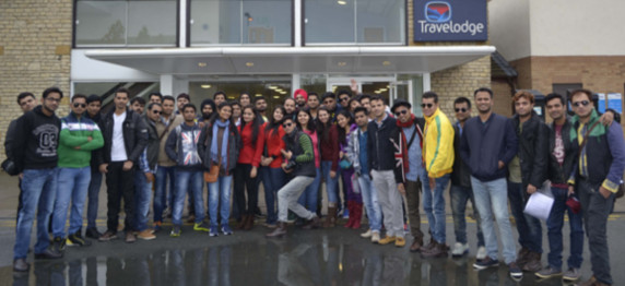 ASIANITES ENJOY THE BRITISH HOSPITALITY IN OXFORD