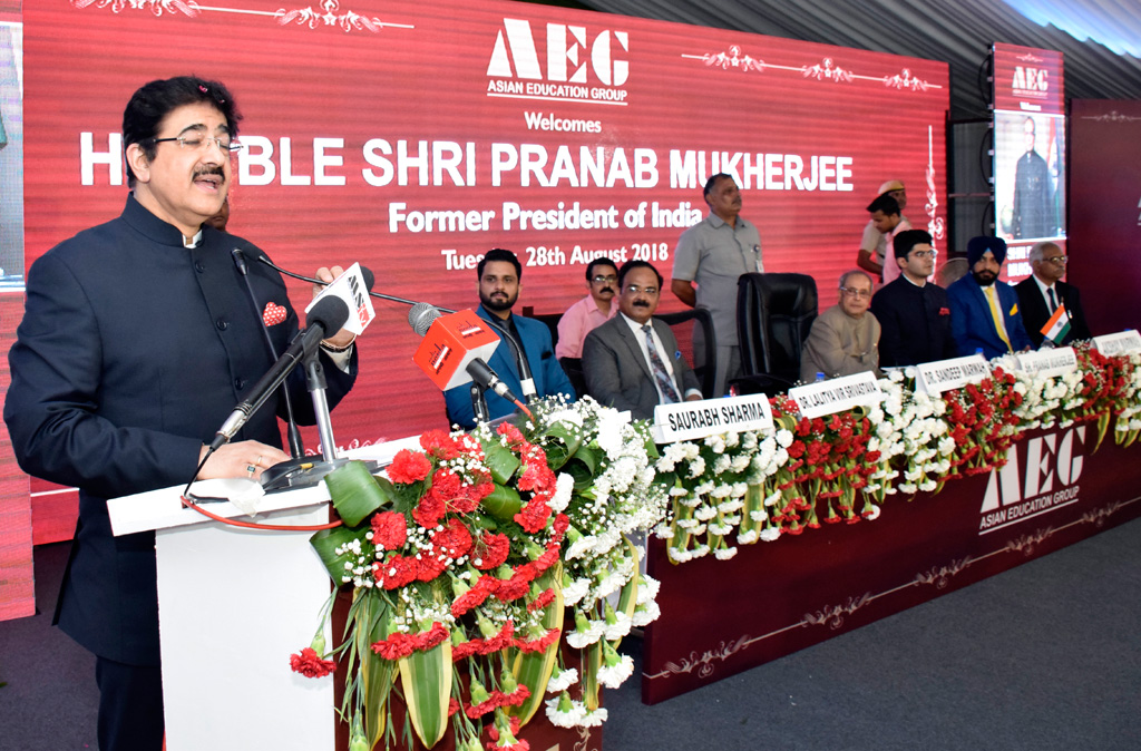 Sh. Pranab Mukherjee at Asian Education Group – Address by Dr. Sandeep Marwah