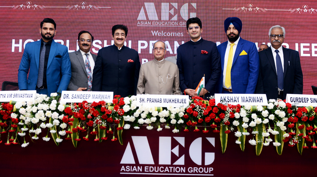 Hon’ble Shri. Pranab Mukherjee, 13th President of India in Interaction with Students of Asian Education Group